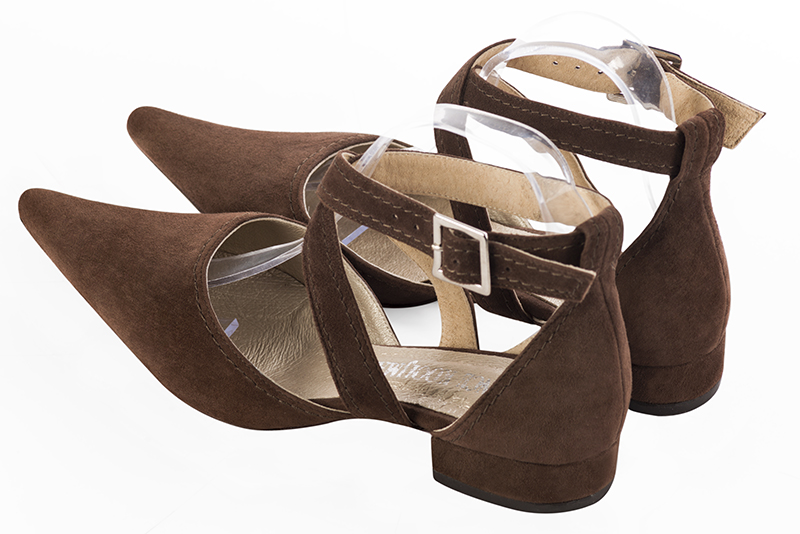 Dark brown women's open side shoes, with crossed straps. Pointed toe. Low block heels. Rear view - Florence KOOIJMAN